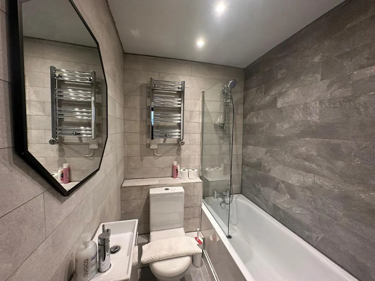 Flash Sale Funky Holiday Accommodation Central Brighton Sleep 16 Guests United Kingdom